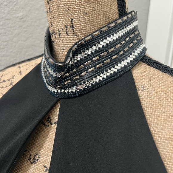 Black Bebe Halter Dress with Key hole & Jeweled Neck Choker Medium - Picture 8 of 13